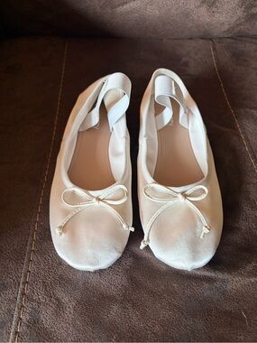 Raboesy Ballet Flats with Bow and Elastic Sling